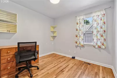 1915 23rd St NE, Salem, OR 97301 - Photo 17