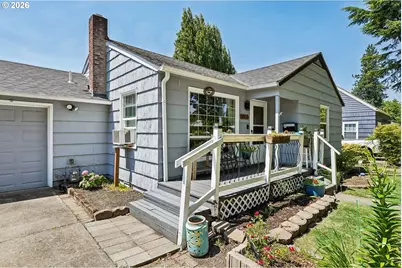 1915 23rd St NE, Salem, OR 97301 - Photo 3