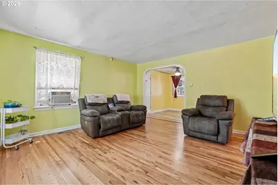 1915 23rd St NE, Salem, OR 97301 - Photo 5