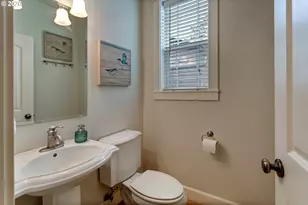 9130 N Seneca St, Portland, OR 97203 - Photo 17