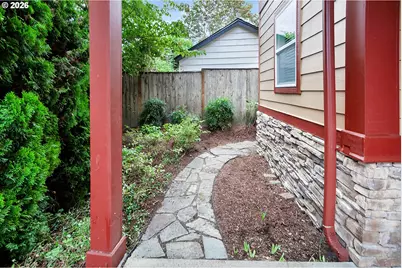 9130 N Seneca St, Portland, OR 97203 - Photo 3