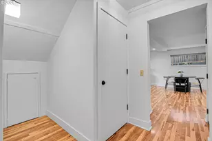 8325 SW Terwilliger Blvd, Portland, OR 97219 - Photo 17