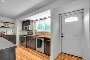 8325 SW Terwilliger Blvd, Portland, OR 97219 - Photo 27