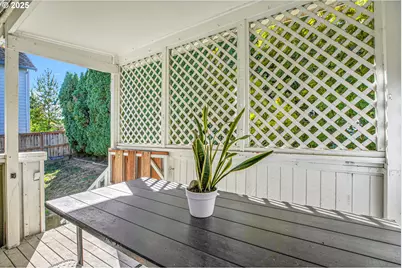 8325 SW Terwilliger Blvd, Portland, OR 97219 - Photo 29