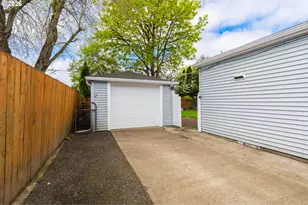 634 Waverly Dr SE, Albany, OR 97322 - Photo 3