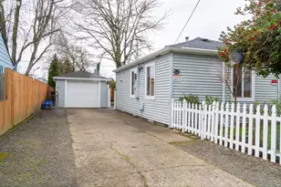 634 Waverly Dr SE, Albany, OR 97322 - Photo 3