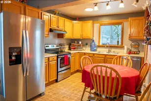 634 Waverly Dr SE, Albany, OR 97322 - Photo 7