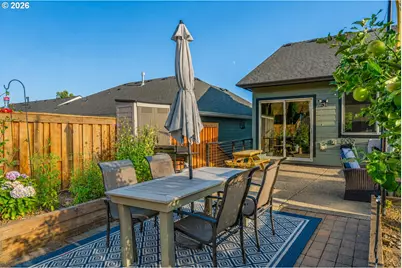 623 N V St, Washougal, WA 98671 - Photo 35