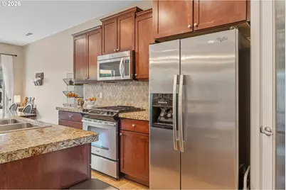 623 N V St, Washougal, WA 98671 - Photo 11