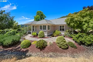 420 Cascara Ln, Roseburg, OR 97471 - Photo 7