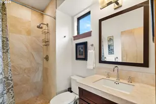 7604 S Hood Ave, Portland, OR 97219 - Photo 31