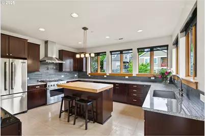 7604 S Hood Ave, Portland, OR 97219 - Photo 15