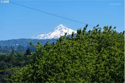 7604 S Hood Ave, Portland, OR 97219 - Photo 5