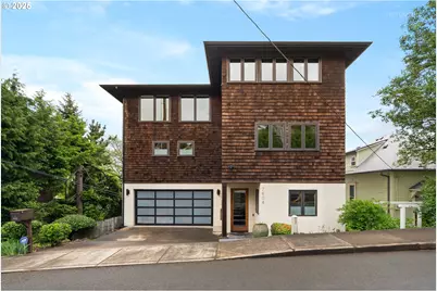7604 S Hood Ave, Portland, OR 97219 - Photo 1