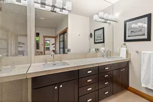 7604 S Hood Ave, Portland, OR 97219 - Photo 25