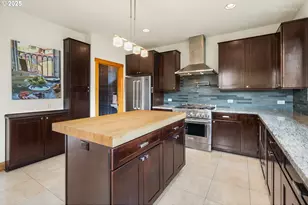 7604 S Hood Ave, Portland, OR 97219 - Photo 17