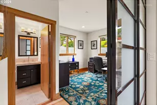 7604 S Hood Ave, Portland, OR 97219 - Photo 19