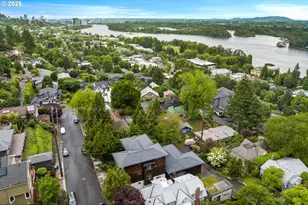 7604 S Hood Ave, Portland, OR 97219 - Photo 37