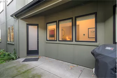 2961 Lord Byron Pl, Eugene, OR 97408 - Photo 25