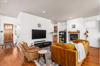 2961 Lord Byron Pl, Eugene, OR 97408 - Photo 5