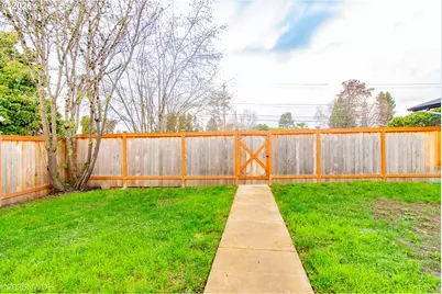 1682 Hemlock St, Eugene, OR 97404 - Photo 37