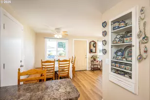 1960 Lincoln St, North Bend, OR 97459 - Photo 9