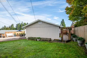 1960 Lincoln St, North Bend, OR 97459 - Photo 45