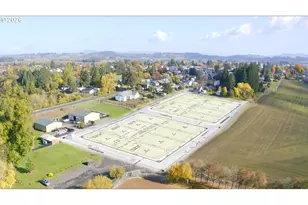 2 W Grant St, Carlton, OR 97111 - Photo 1