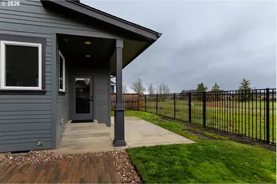 1551 Alsea Dr, Eugene, OR 97408 - Photo 39