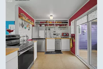 3608 SE Center St, Portland, OR 97202 - Photo 5