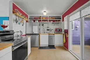 3608 SE Center St, Portland, OR 97202 - Photo 5