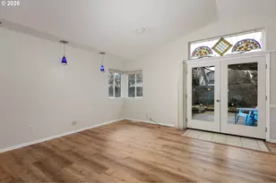 3653 Park Pl, Hood River, OR 97031 - Photo 9