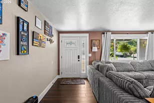 696 Crowe Ave, Drain, OR 97435 - Photo 9