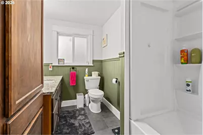 696 Crowe Ave, Drain, OR 97435 - Photo 21