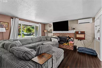 696 Crowe Ave, Drain, OR 97435 - Photo 11
