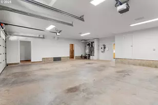 370 NW 81st Pl, Portland, OR 97229 - Photo 39