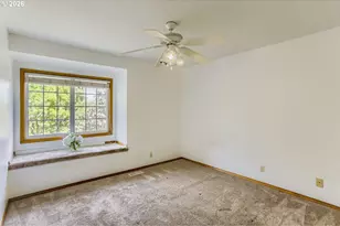 8225 SW Gearhart Dr, Beaverton, OR 97007 - Photo 19