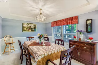 8225 SW Gearhart Dr, Beaverton, OR 97007 - Photo 7