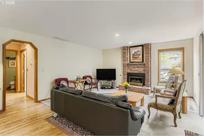 8225 SW Gearhart Dr, Beaverton, OR 97007 - Photo 13