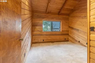 3054 Hendricks Hill Dr, Eugene, OR 97403 - Photo 19