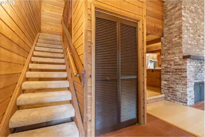 3054 Hendricks Hill Dr, Eugene, OR 97403 - Photo 15