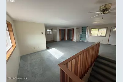 90513 East Rd, Warrenton, OR 97146 - Photo 9