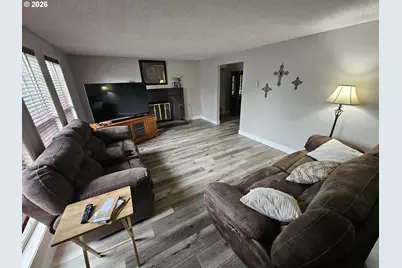 1218 NW 93rd St, Vancouver, WA 98665 - Photo 3