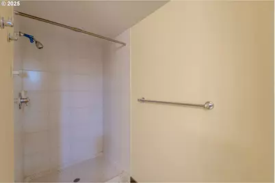 1030 NW 12th Ave #526, Portland, OR 97209 - Photo 5