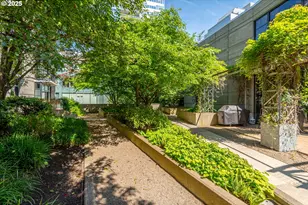 1030 NW 12th Ave, Portland, OR 97209 - Photo 31