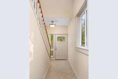 2105 NE Cleveland Ave, Gresham, OR 97030 - Photo 3