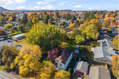 2105 NE Cleveland Ave, Gresham, OR 97030 - Photo 33