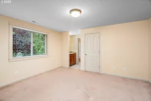 2105 NE Cleveland Ave, Gresham, OR 97030 - Photo 23