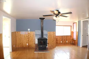 721 NE Maple Ave, Myrtle Creek, OR 97457 - Photo 7