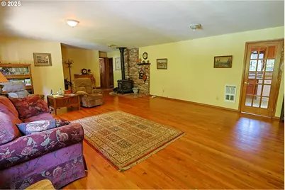 95743 Haynes Way Ln, North Bend, OR 97459 - Photo 7